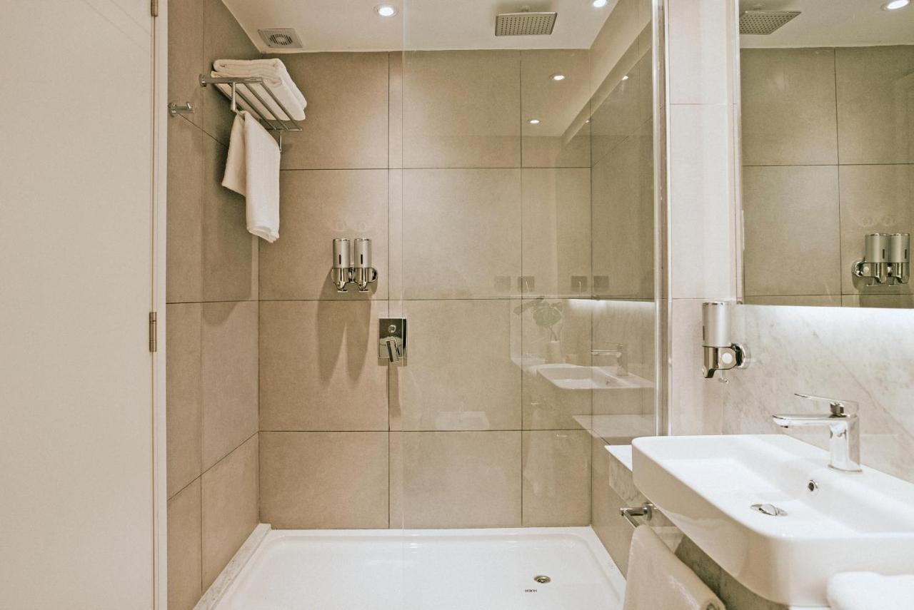 Howard Johnson Plaza La Ribera Ресистенсия Экстерьер фото